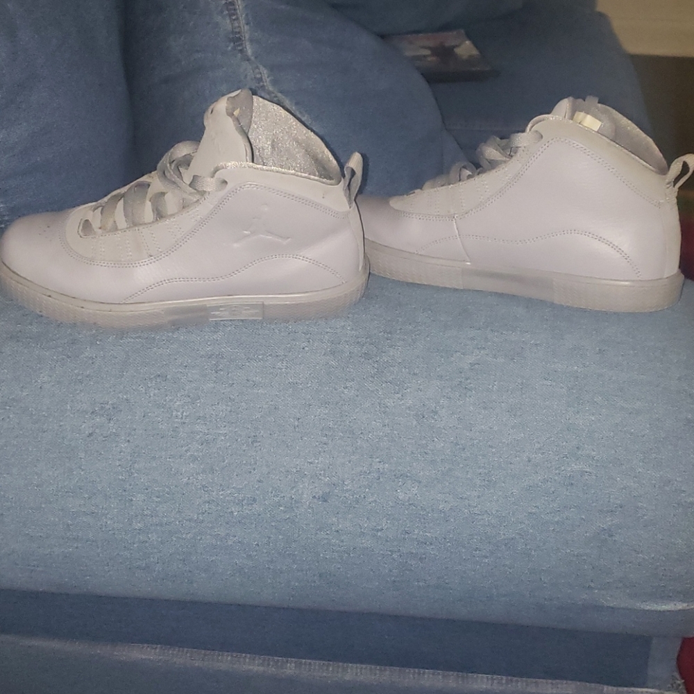 Air Jordan - Picture 4 of 4